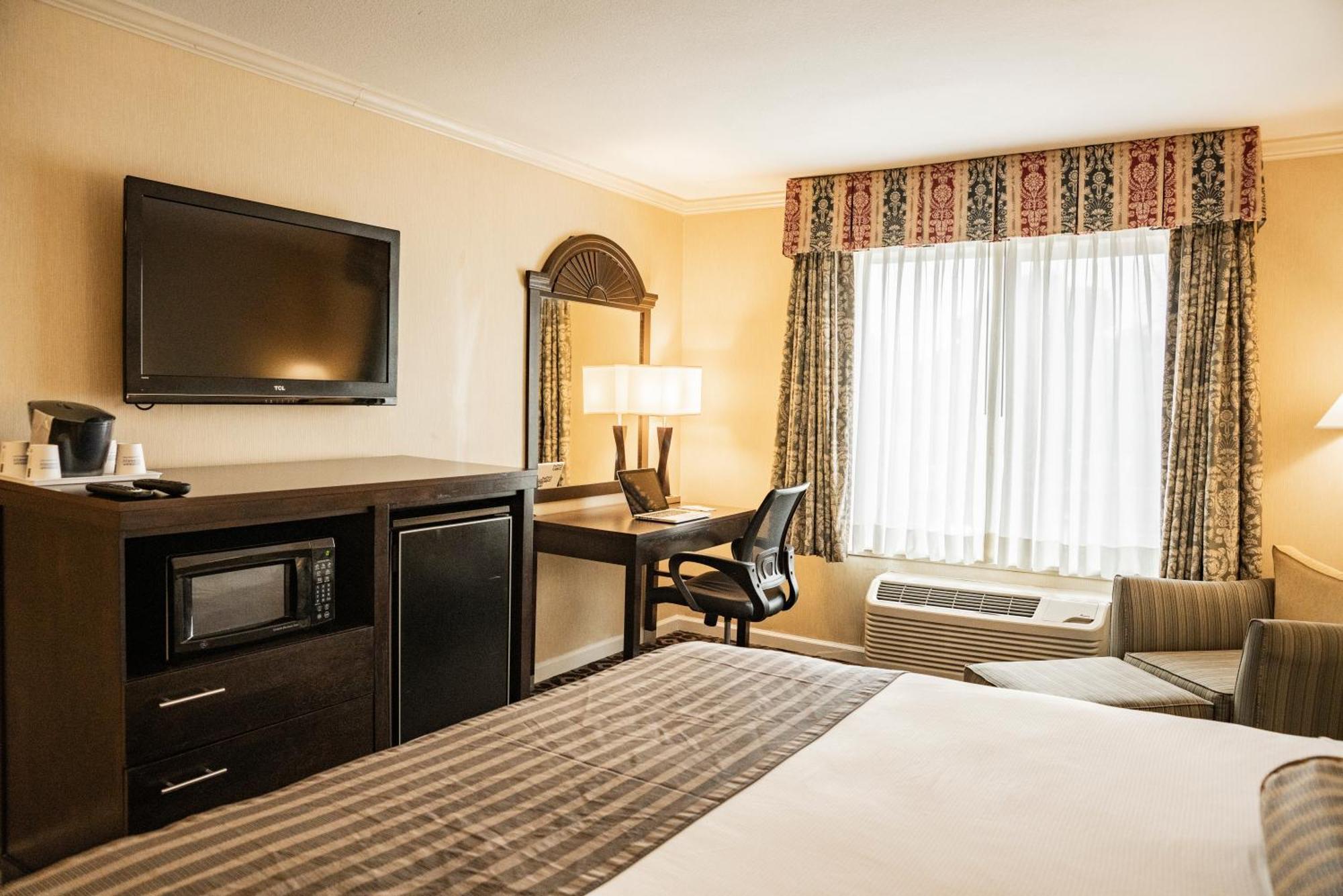Days Inn By Wyndham Concord Habitación foto