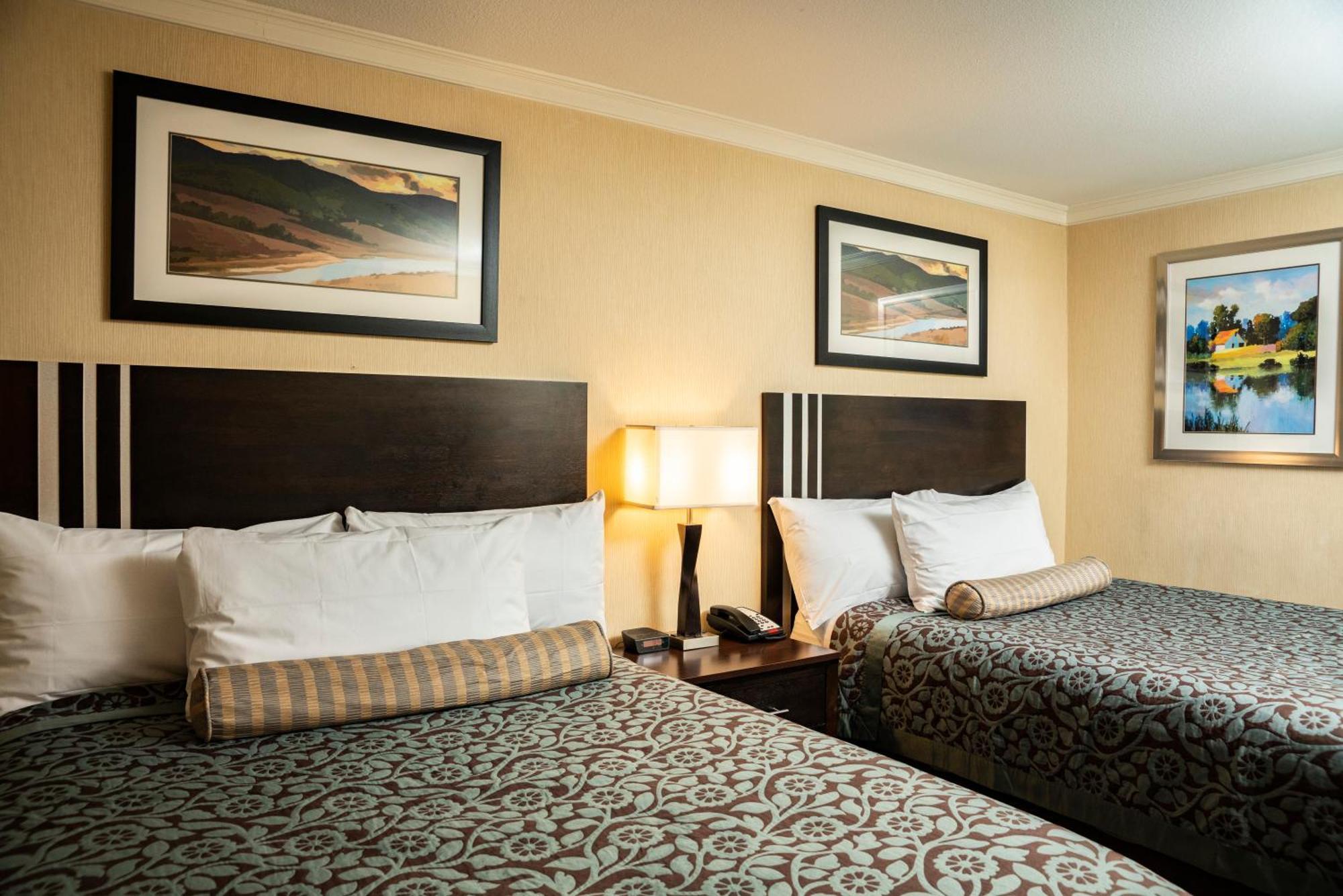 Days Inn By Wyndham Concord Habitación foto