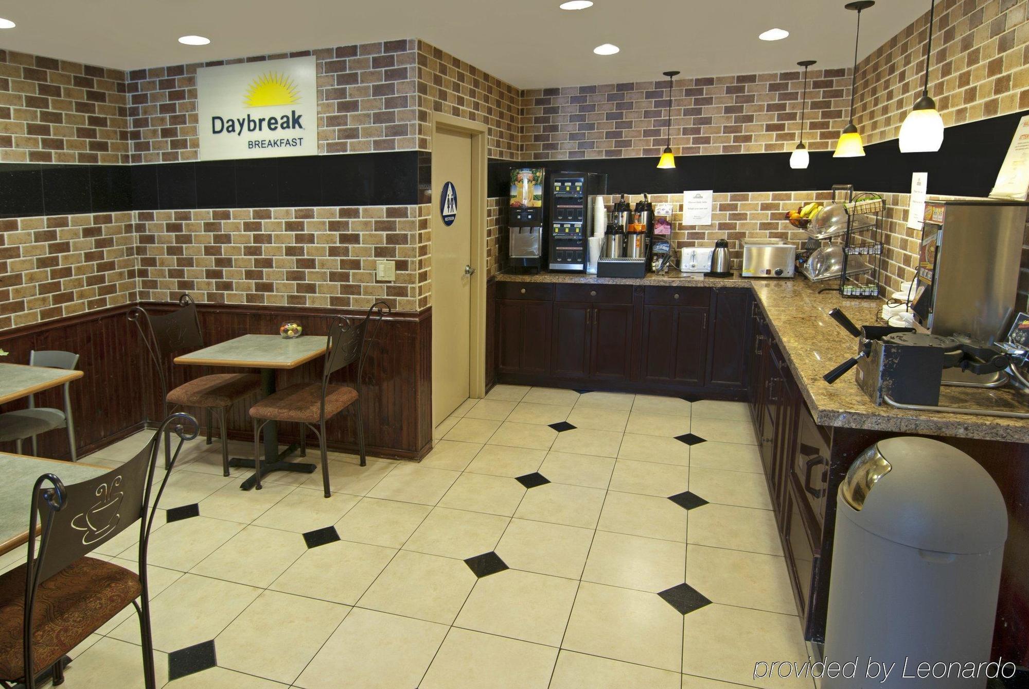 Days Inn By Wyndham Concord Exterior foto
