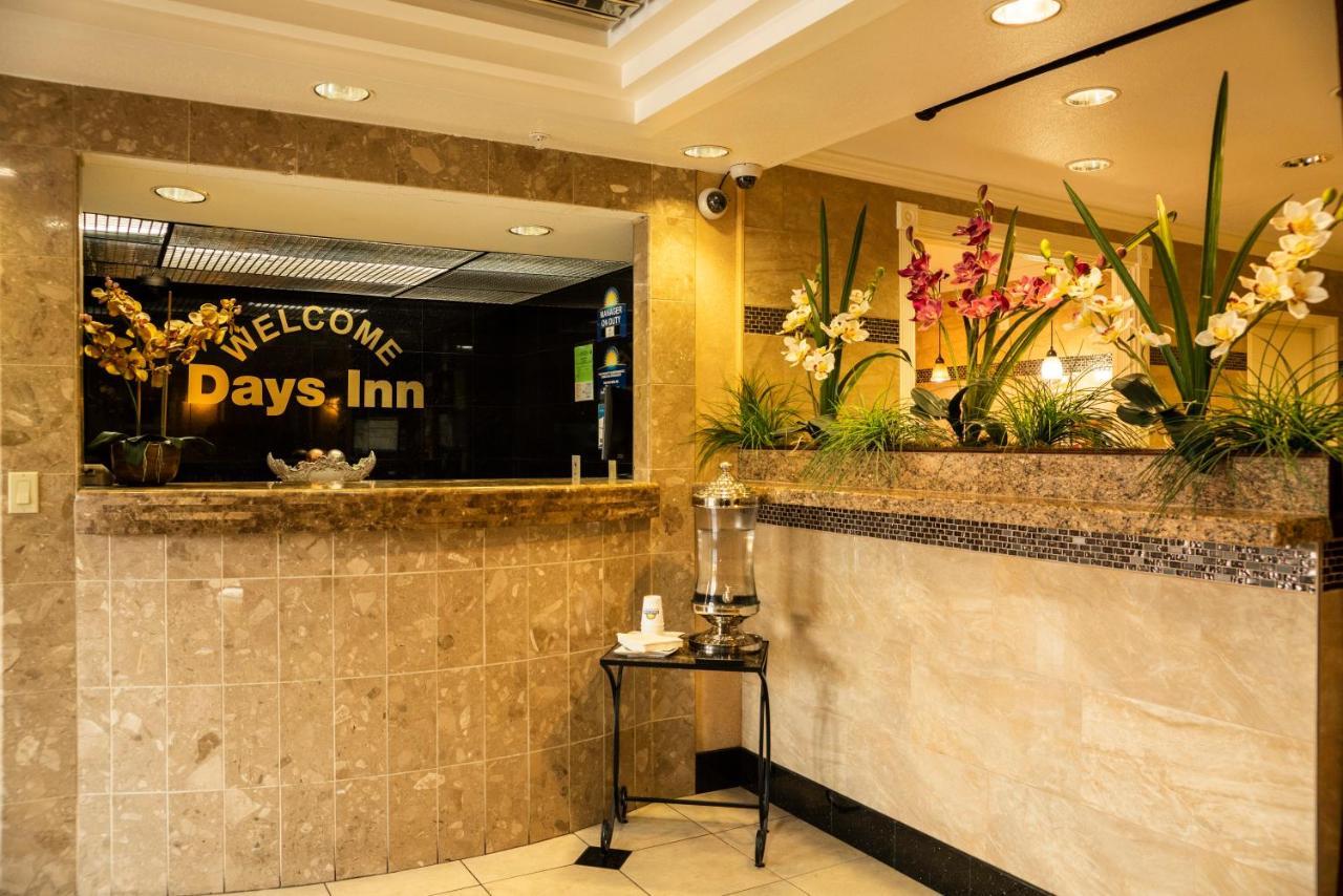 Days Inn By Wyndham Concord Exterior foto